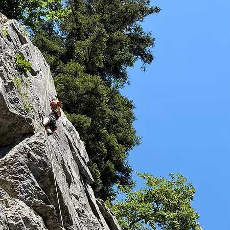 Caro, Source, 5p, 65 M2